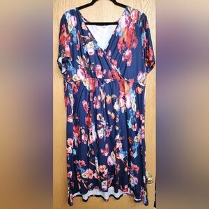 Navy Floral Dress 🏵️